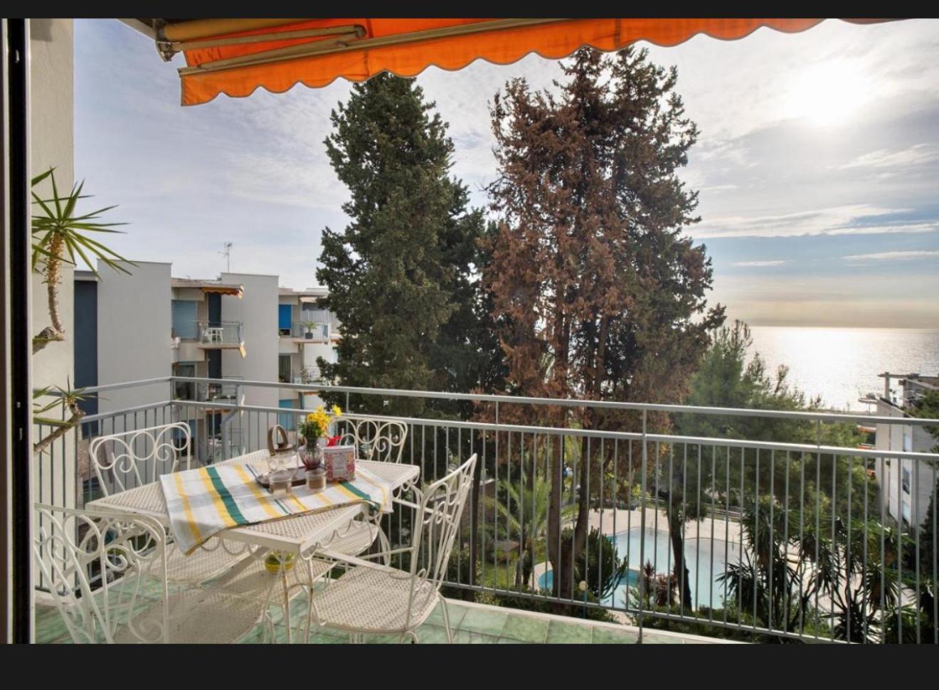 Mamariviera Home Holidays Sanremo - Casa Vista Mare Con Piscina ภายนอก รูปภาพ